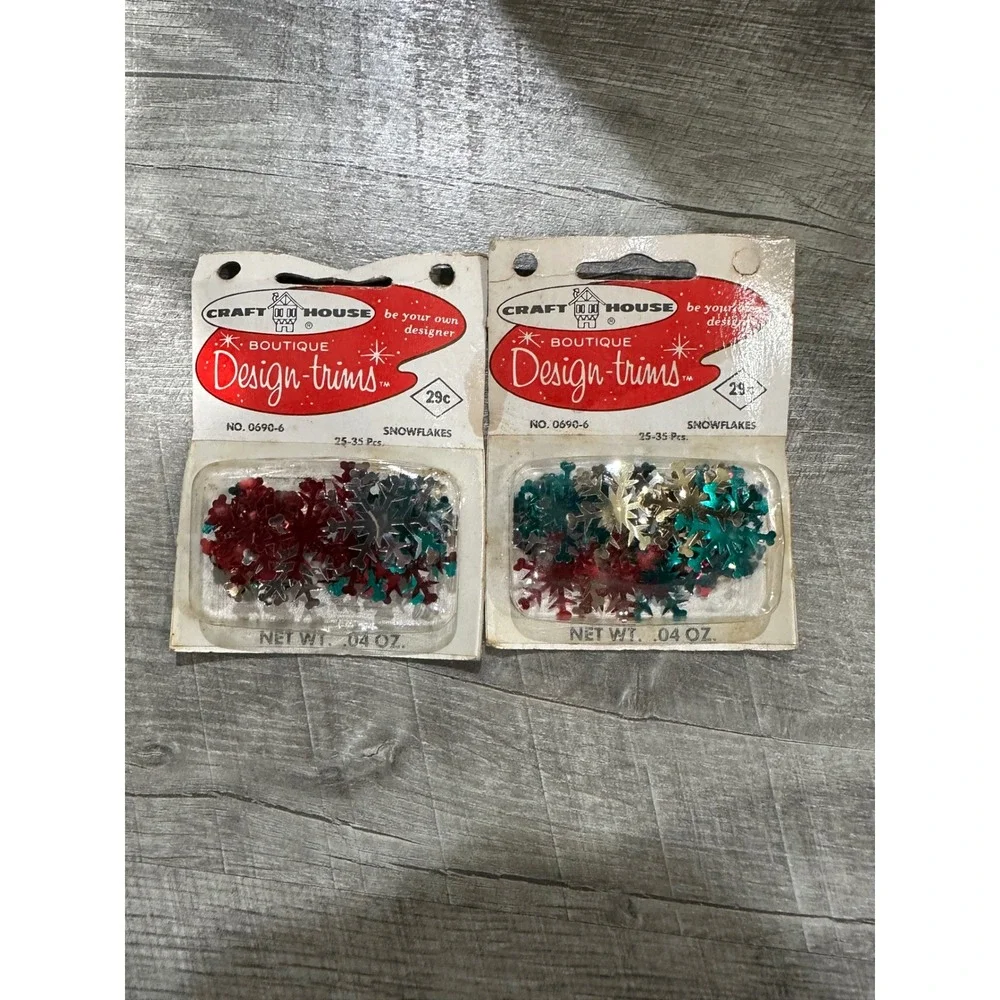 Vintage Craft House Design-trims‎ Snowflake Sequins Red Green Gold Silver 2 Pack